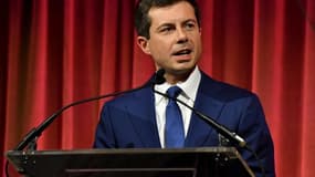 Le maire de New York, Pete Buttigieg, parle lors d'une cérémonie, le 21 octobre 2019