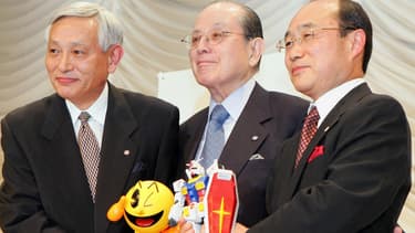 Masaya Nakamura, au centre.