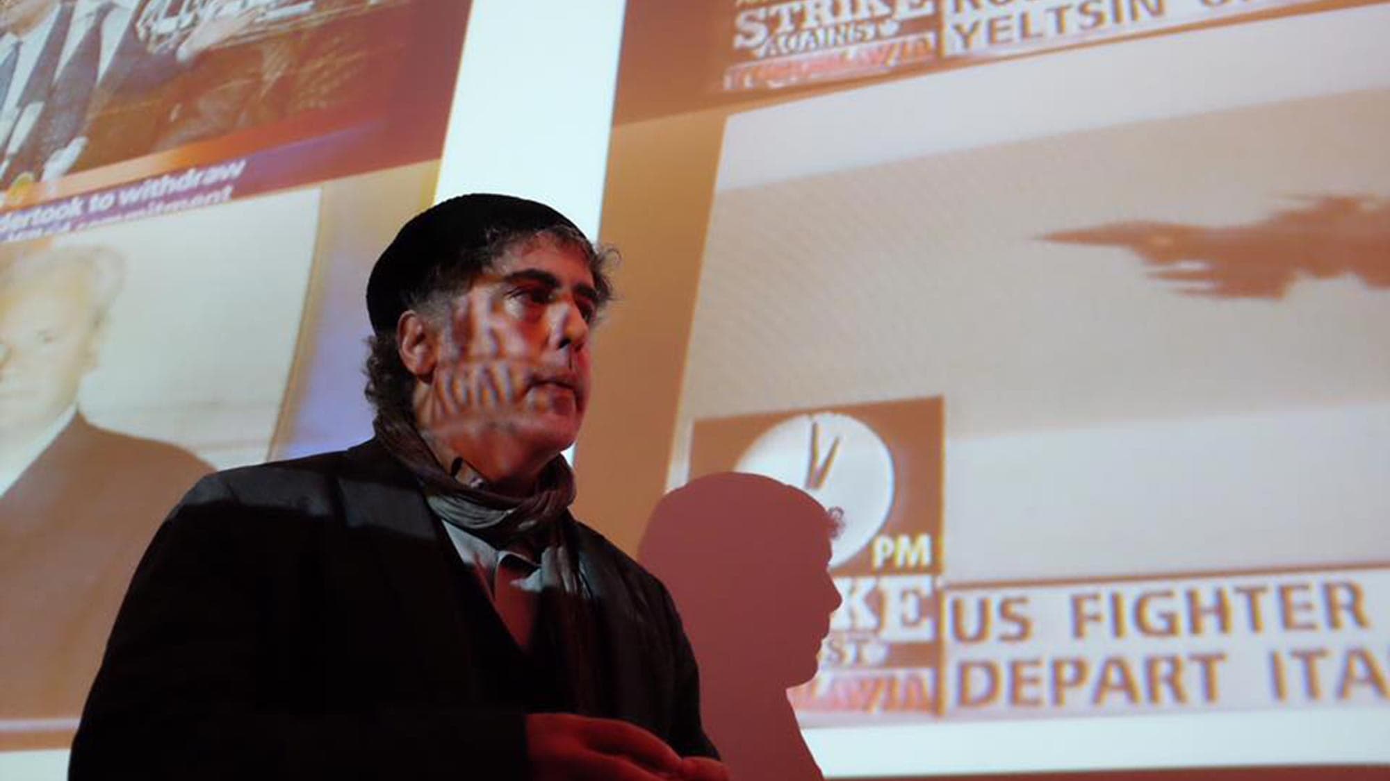Ron Haviv présente "The Lost Rolls", à Paris, le 10 novembre. Ron Haviv présente "The Lost Rolls", à Paris, le 10 novembre.