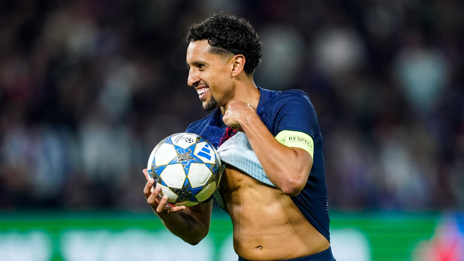 LA TRANSE DE LA VICTOIRE: MARQUINHOS EN FEU DEVANT LE CHOC BARÇA-PSG