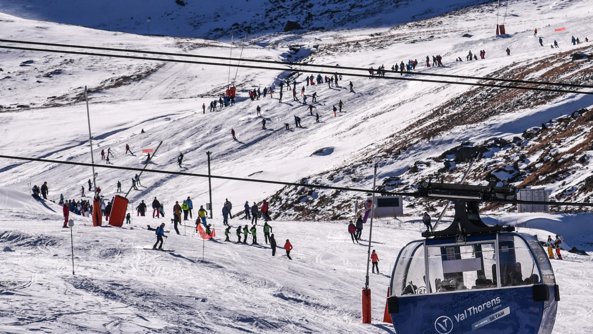 Covid-19 en Savoie : Retour du masque en extérieur et nouvelles  restrictions dans les stations de ski
