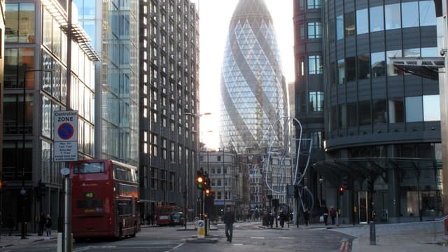 10.000 emplois pourraient être supprimés dans le secteur financier britannique.