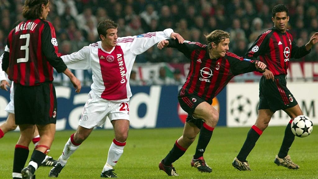 Van der Vaart au duel avec Ambrosini Van der Vaart au duel avec Ambrosini