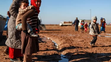 Des enfants dans un camp de déplacés dans la province de Deir-Ezzor, en Syrie.