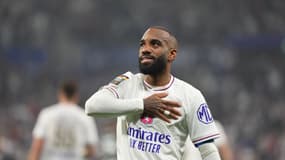 Alexandre Lacazette lors de son dernier match avec l'OL contre Angers en Ligue 1 le 17 mai 2025 au Groupama Stadium