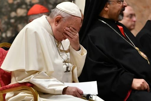 Le pape François prend part à une prière au troisième jour du sommet sur les abus sexuels commis par le clergé, le 23 février 2019 au Vatican Le pape François prend part à une prière au troisième jour du sommet sur les abus sexuels commis par le clergé, le 23 février 2019 au Vatican