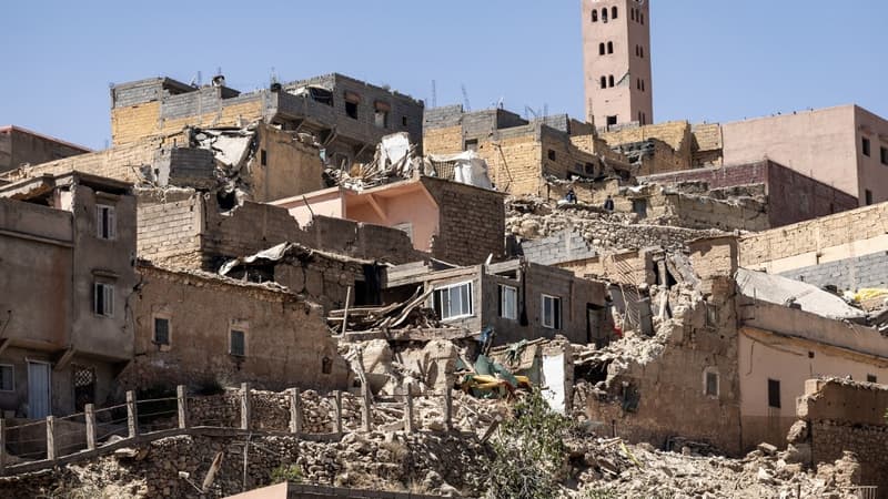 Séisme au Maroc: le bilan s'alourdit à 1305 morts