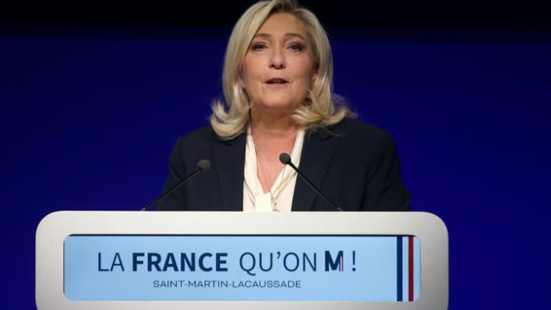 Présidentielle: Marine Le Pen vante aux Antilles la 