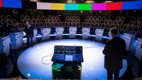Le plateau du grand débat BFMTV-RMC avec les 11 candidats à la présidentielle