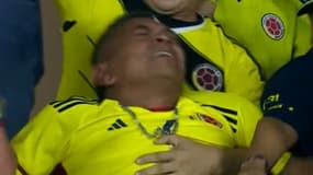 L'émotion du père de Luis Diaz après le doublé de son fils lors du match Colombie-Brésil (2-1, qualifs Mondial 2026), le 16 novembre 2026