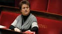 Christine Boutin ne trouve pas ses 500 signatures. Elle menace de lâcher une "bombe atomique" sur Nicolas Sarkozy qu'elle accuse de bloquer sa collecte.