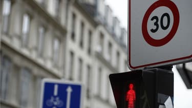 La mairie de Paris va étendre les zones 30 à la quasi-totalité de la capitale.