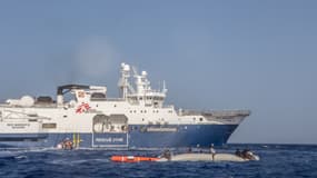 Le navire-ambulance Geo Barents de l'ONG Médecins sans frontières