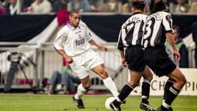 Roberto Carlos face à la Juve lors de la finale de la C1 en 1998