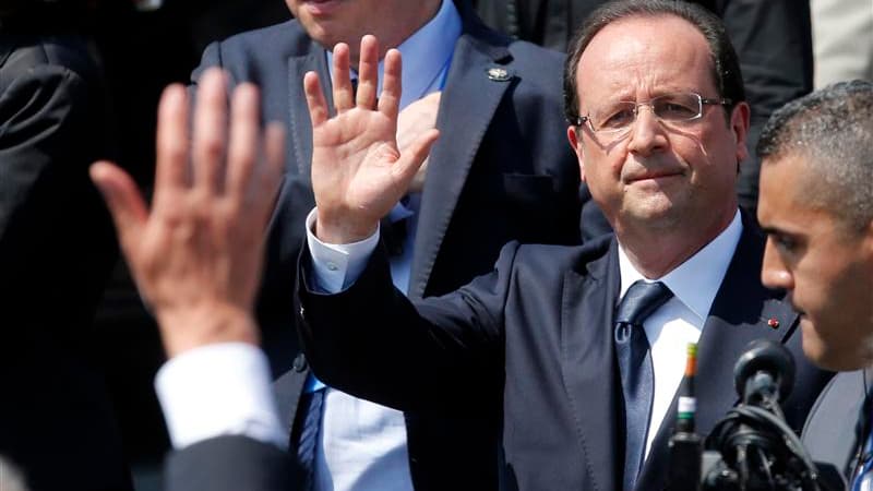 Lors de son interview télévisée à l'occasion du 14-Juillet, François Hollande a déclaré qu'il n'y aurait pas d'exploration de gaz de schiste en France tant qu'il serait président. /Photo prise le 14 juillet 2013/REUTERS/Benoît Tessier