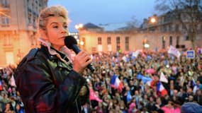 Frigide Barjot, la porte-parole du mouvement "La Manif pour tous", lors de la manifestation parisienne mardi 16 avril.