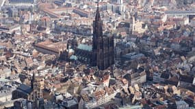 Strasbourg va tester à partir du 2 novembre un régime d'amendes minorées applicables aux cyclistes, en contrepartie d'une répression accrue à l'égard des contrevenants. /Photo d'archives/REUTERS/Wolfgang Rattay
