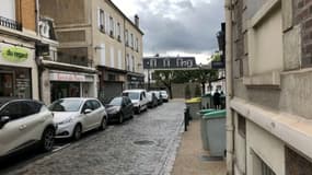 A Brunoy, dans l'Essonne, le passage de Paris et de la petite couronne en zone d'alerte maximum semble favoriser le commerce local.