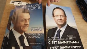 François Hollande l'emporterait face à Nicolas Sarkozy avec 52,5% des voix au second tour de l'élection présidentielle, selon un sondage BVA pour Le Parisien publié vendredi. /Photo prise le 1er mai 2012/REUTERS/Jean-Paul Pélissier