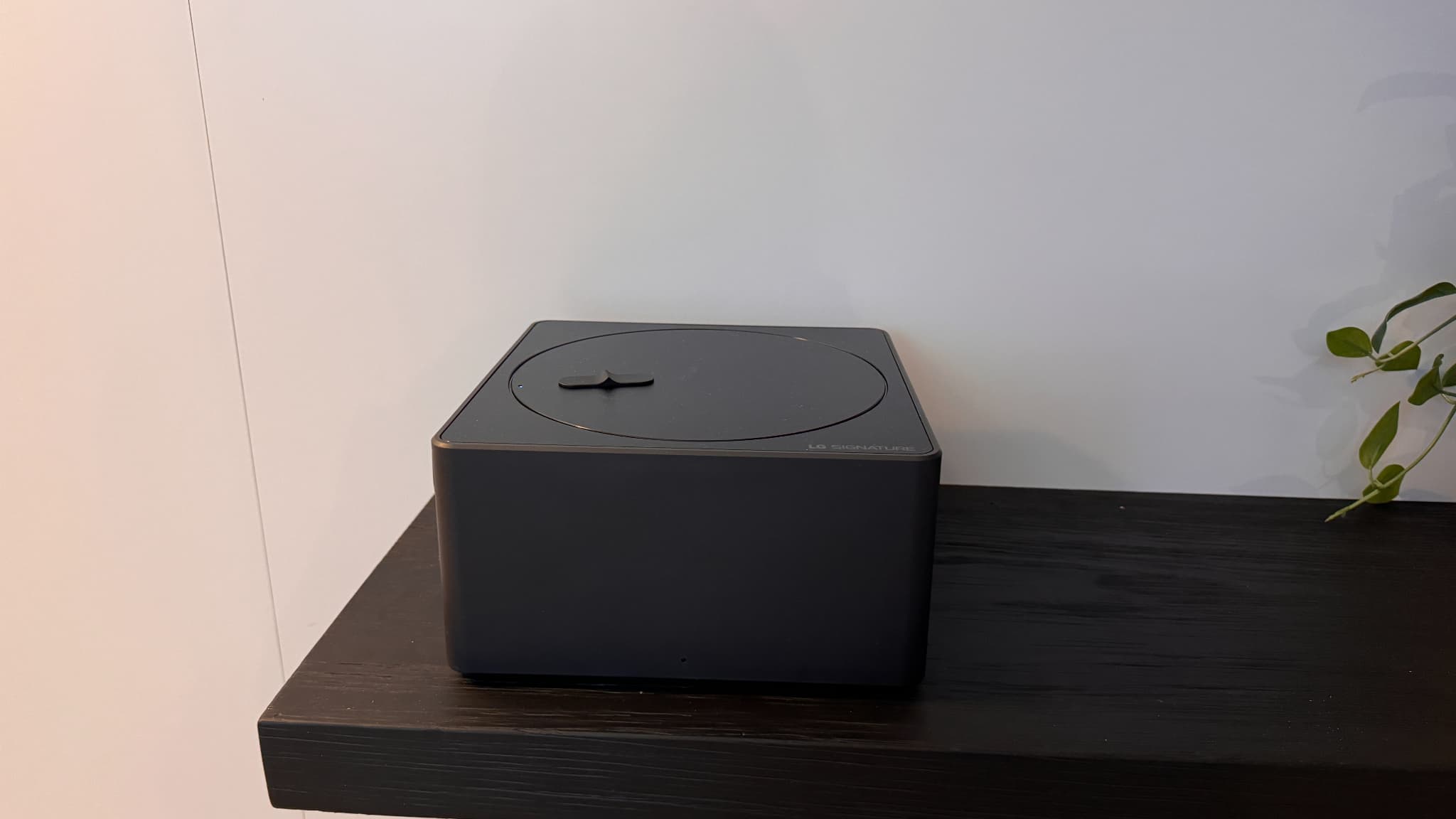 Le boitier du LG Signature Oled T