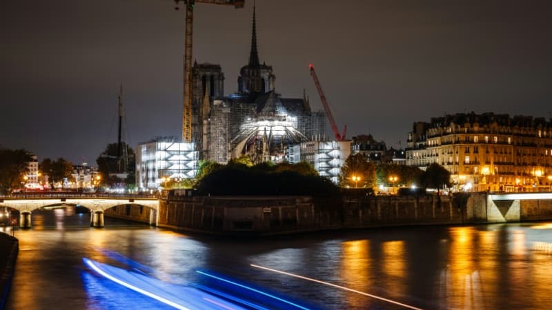 Notre-Dame de Paris et le Sacré-Cœur illuminés en rouge pour alerter sur les...