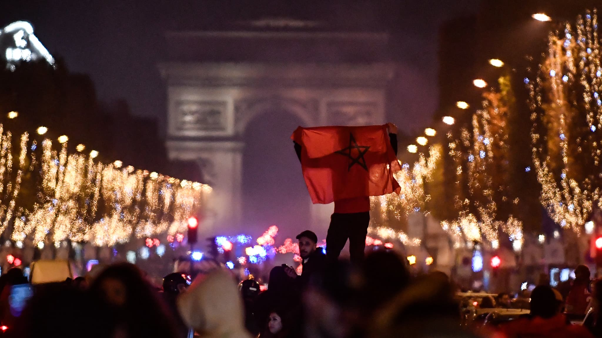 os resultados das detenções em Paris após Marrocos-Espanha e Portugal-Suíça