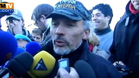 Qui est Serge Charnay, le père qui s'est retranché dans une grue à Nantes ?