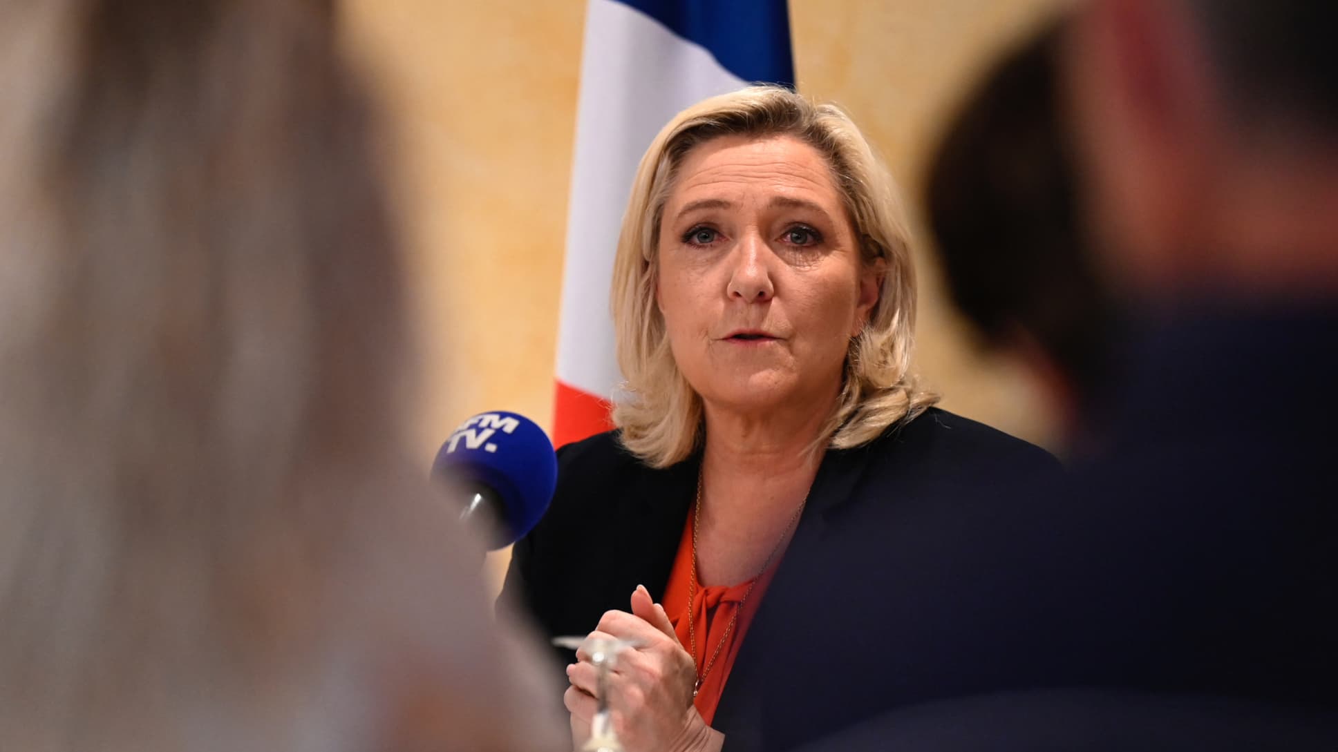 comment-le-rassemblement-national-commence-d-j-pr-parer-la