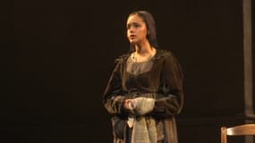 La chanteuse Eyma, interprète de Bernadette Soubirous