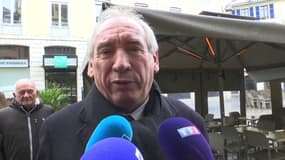 Nouveau gouvernement: "Si je peux aider à ce qu'on sorte de tout ça, je le ferai", affirme François Bayrou