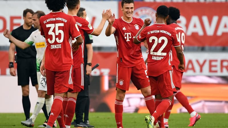Benjamin Pavard (Bayern) et ses coéquipiers 