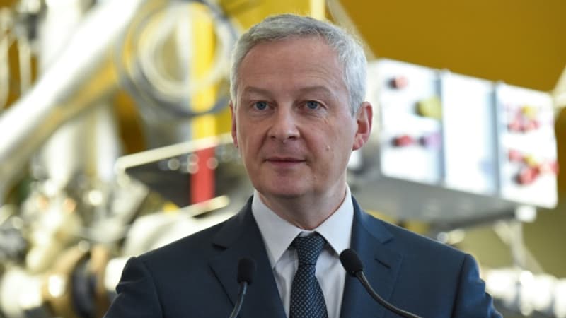 Hausse des carburants: Bruno le Maire exclut toujours toute baisse de la fiscalité
