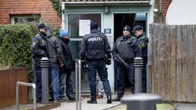 La police de Copenhague mobilisée après les fusillades qui ont endeuillé le Danemark, samedi 14 février 2015.