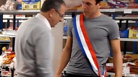 Porter cette écharpe sans y être autorisé peut coûter cher.