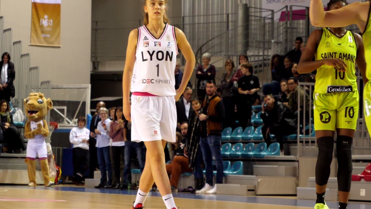 Juste Jocyte lors de son premier match avec l'ASVEL Féminin Juste Jocyte lors de son premier match avec l'ASVEL Féminin