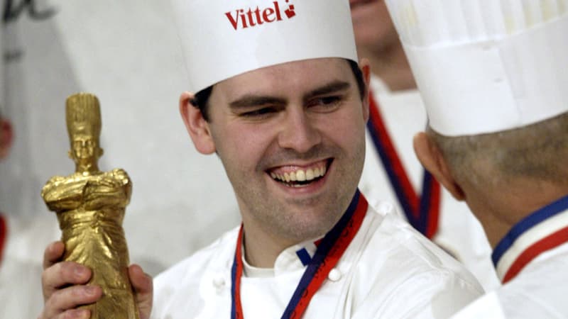 Le chef cuisinier Serge Vieira lors de la remise son Bocuse d'or en 2005.