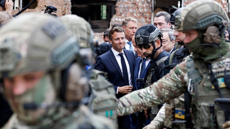 Le président français Emmanuel Macron, le chancelier allemand Olaf Scholz et le président du Conseil italien Mario Draghi en visite à Irpin (Ukraine), le 16 juin 2022.