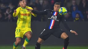 Percy Prado face à Kylian Mbappé