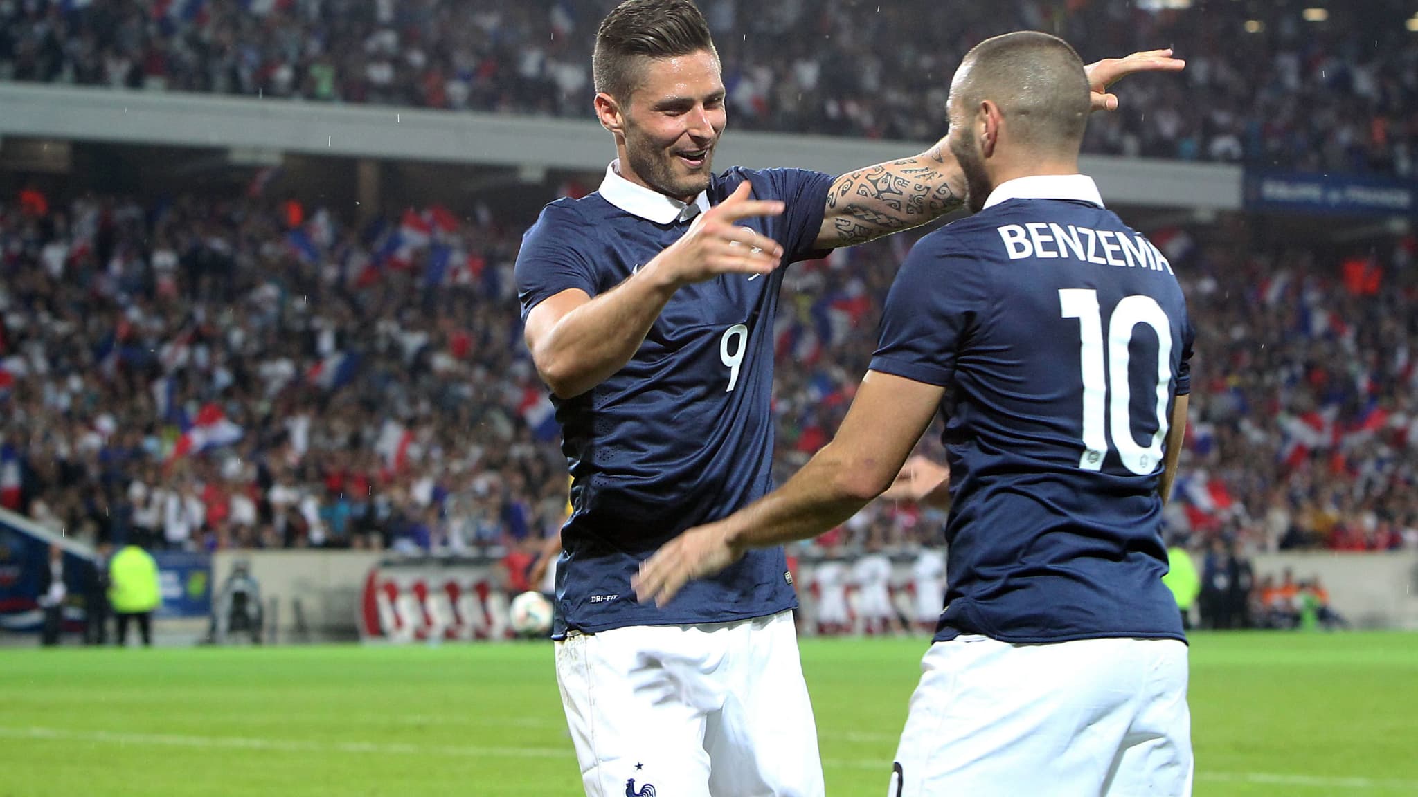 Olivier Giroud et Karim Benzema en équipe de France en 2014 Olivier Giroud et Karim Benzema en équipe de France en 2014