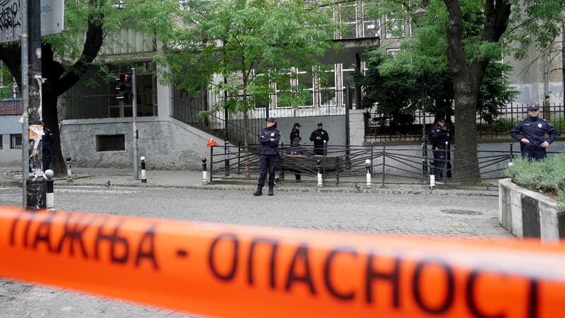 Nouvelle fusillade en Serbie: au moins huit morts et dix blessés dans une ville au sud de Belgrade