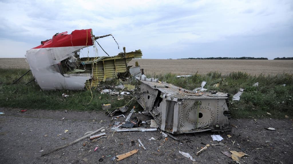 Des débris du Boeing 777 de la Malaysia Airlines. Des débris du Boeing 777 de la Malaysia Airlines.