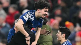 Luis Enrique et Vitinha après Liverpool-PSG, le 11 mars 2025 en Ligue des champions