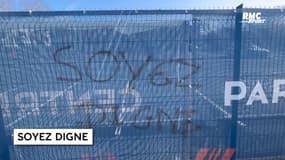 Cinq jours après la défaite contre le Real Madrid en Ligue des champions, le Camp des Loges a été tagué à plusieurs endroits. Nasser Al-Khelaifi et Leonardo, le président et le directeur sportif, sont nommés parmi les insultes affichées.