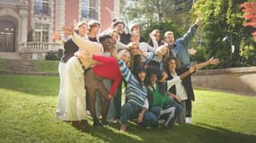Les élèves de la promotion 2024 de la "Star Academy" dans le clip de leur hymne "Recommence-moi", sorti le 25 octobre 2024.
