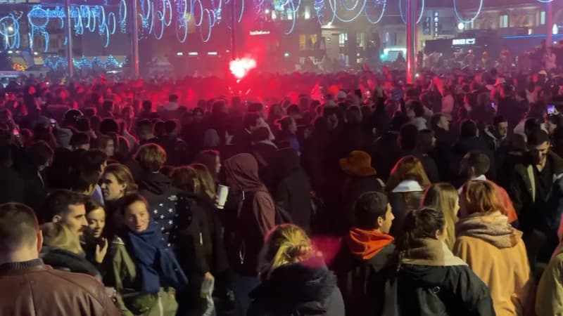 La joie des supporters sur le Vieux-Port à Marseille