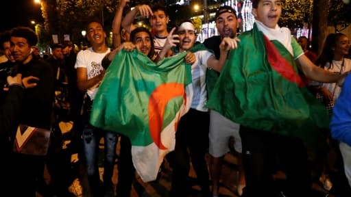 Les supporters algériens lors de la qualification en finale de la CAN le 14 juillet 2019 Les supporters algériens lors de la qualification en finale de la CAN le 14 juillet 2019