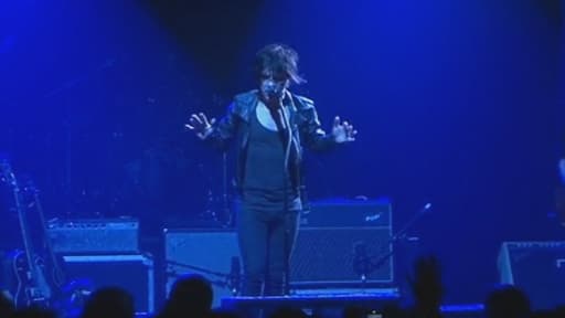 Nicola Sirkis, sur scène, vendredi soir à La Cigale.