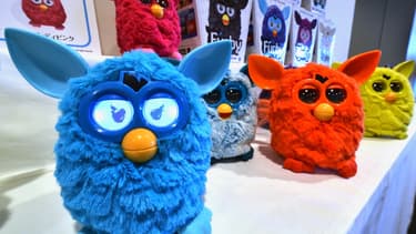Hasbro est l'éditeur de jeux transgénérationnels comme le Monopoly, mais il fabrique aussi des jouets plus novateurs comme le Furby.