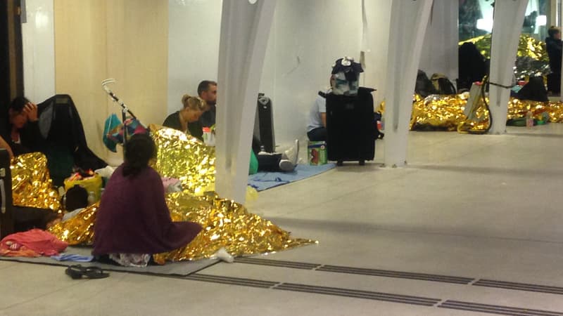 Des passagers dans l'attente