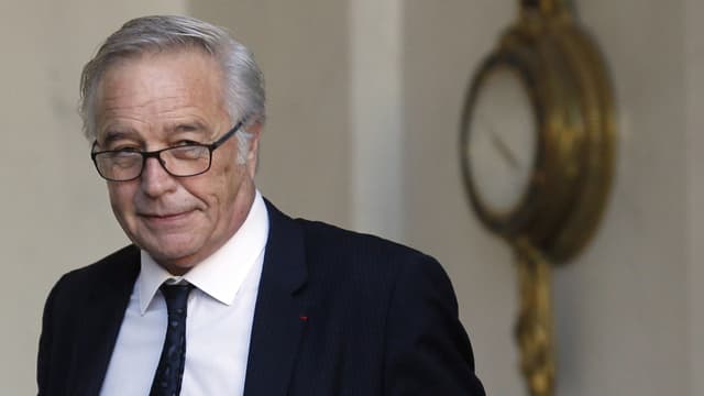L'échec des négociations sur le dialogue social ne soit pas remettre en cause la "méthode Hollande" basée sur le dialogue, affirme François Rebsamen.